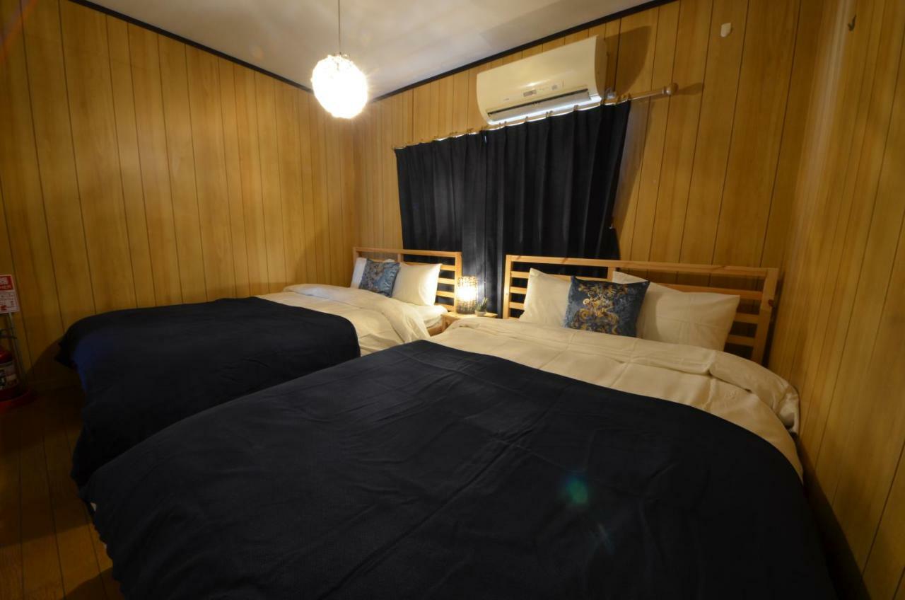 Private Room Rosso Osaka Buitenkant foto
